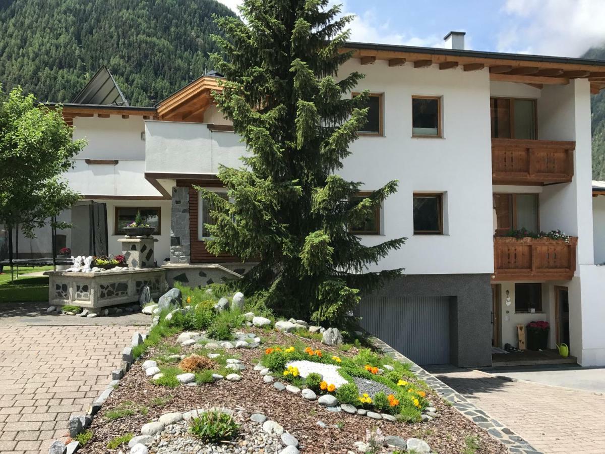 Appartement Elisabeth Inklusive Summer Card Umhausen Exterior photo